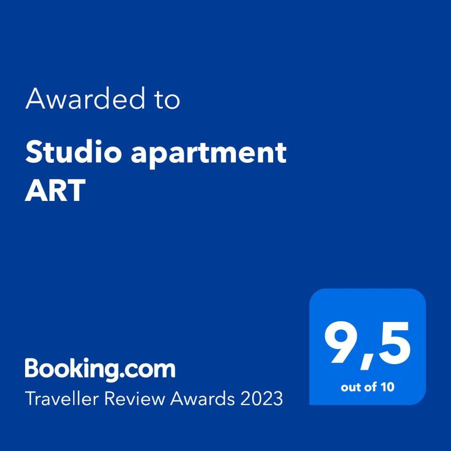 Studio Apartment Art Split Exterior photo