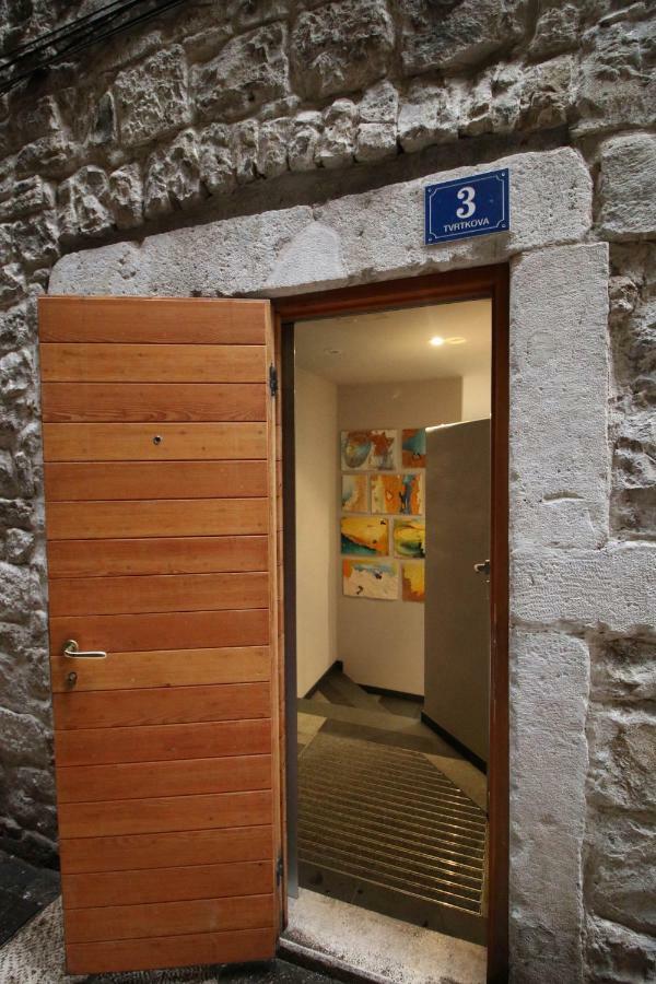 Studio Apartment Art Split Exterior photo
