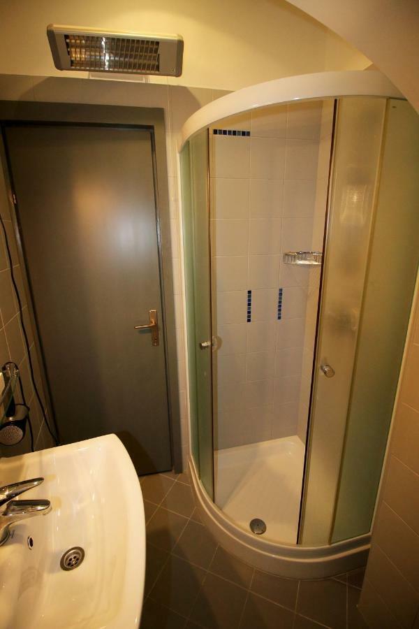 Studio Apartment Art Split Exterior photo